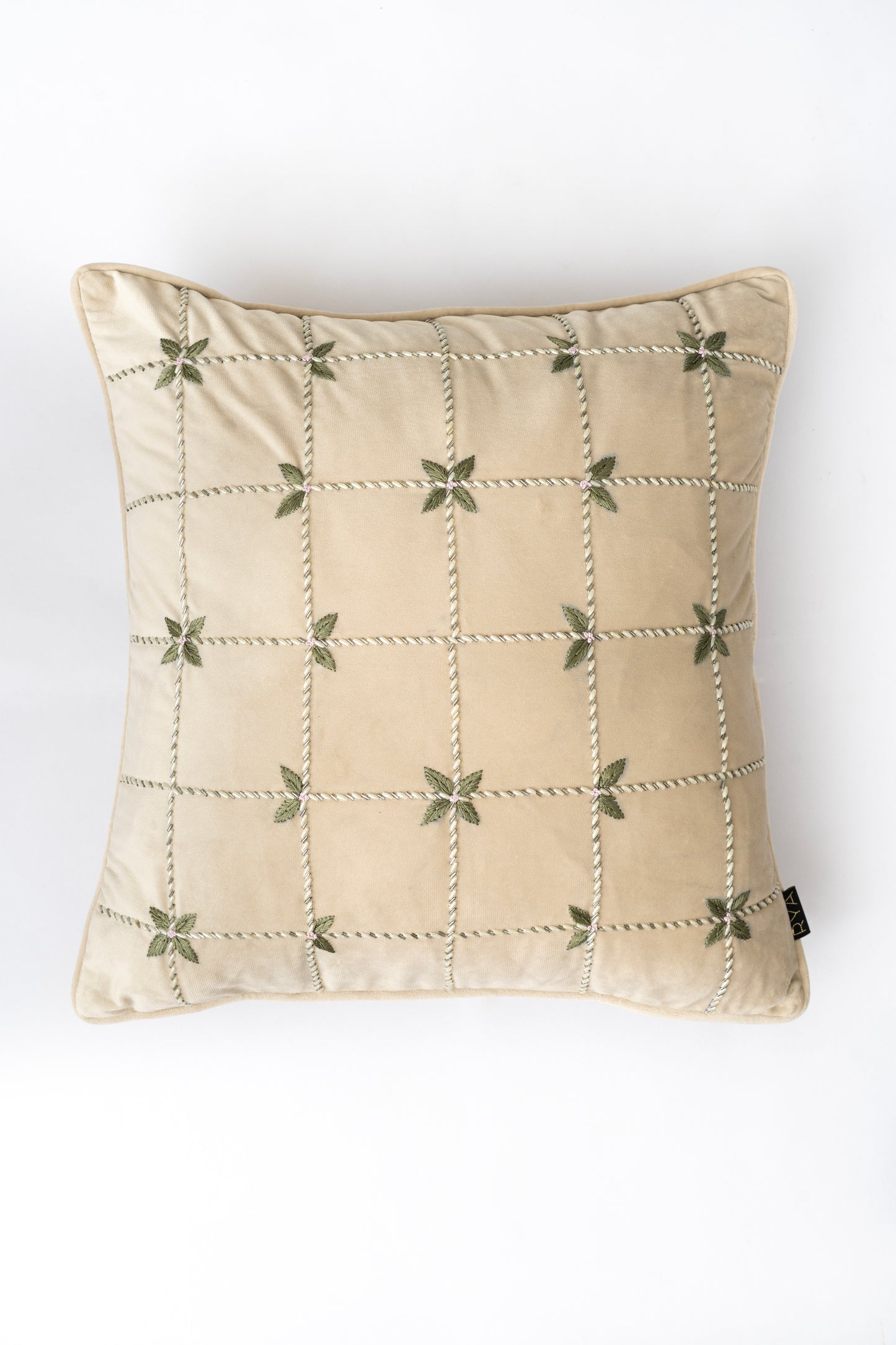 Pearl Elegance - Cushion Cover