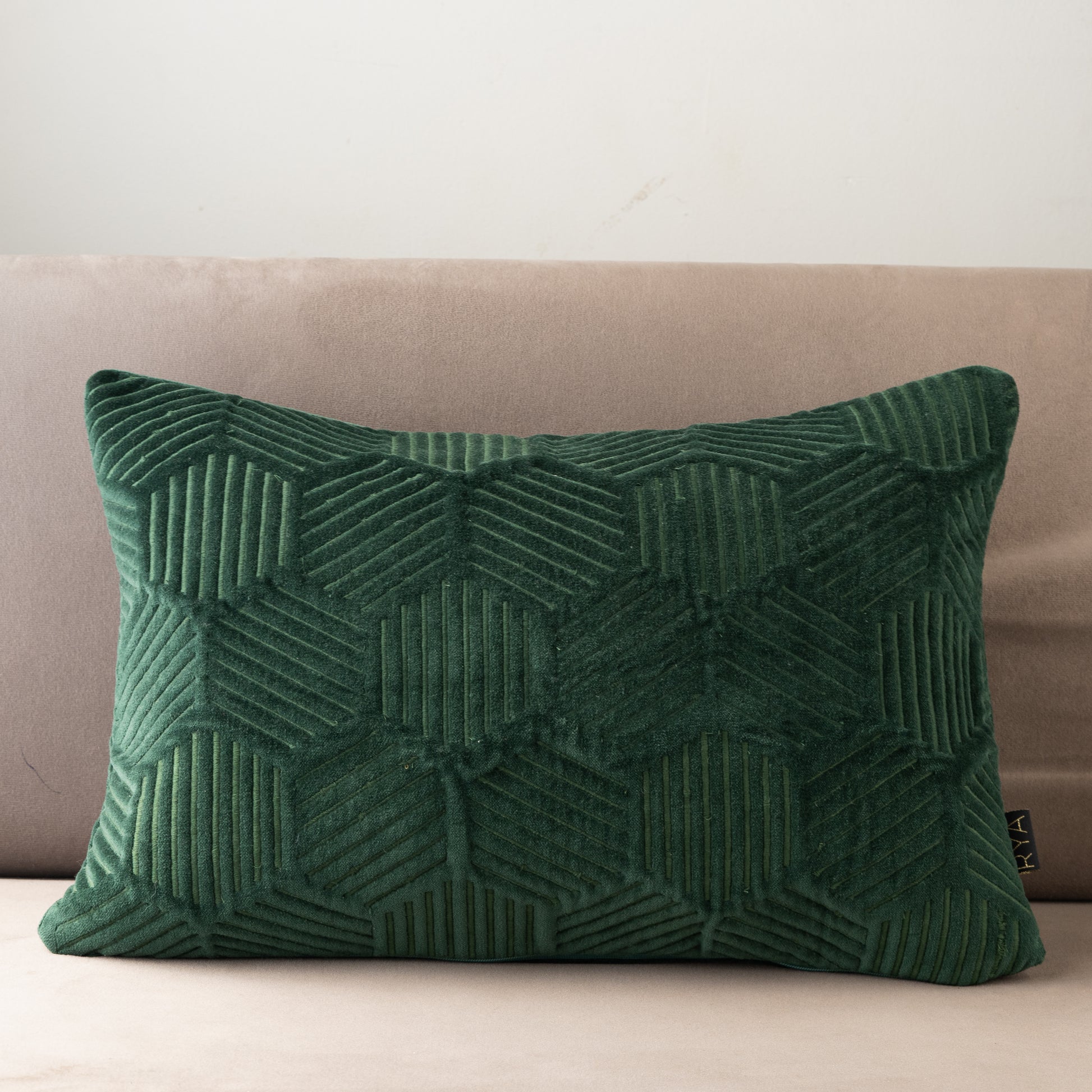 Cushion__emerald__honeycomb