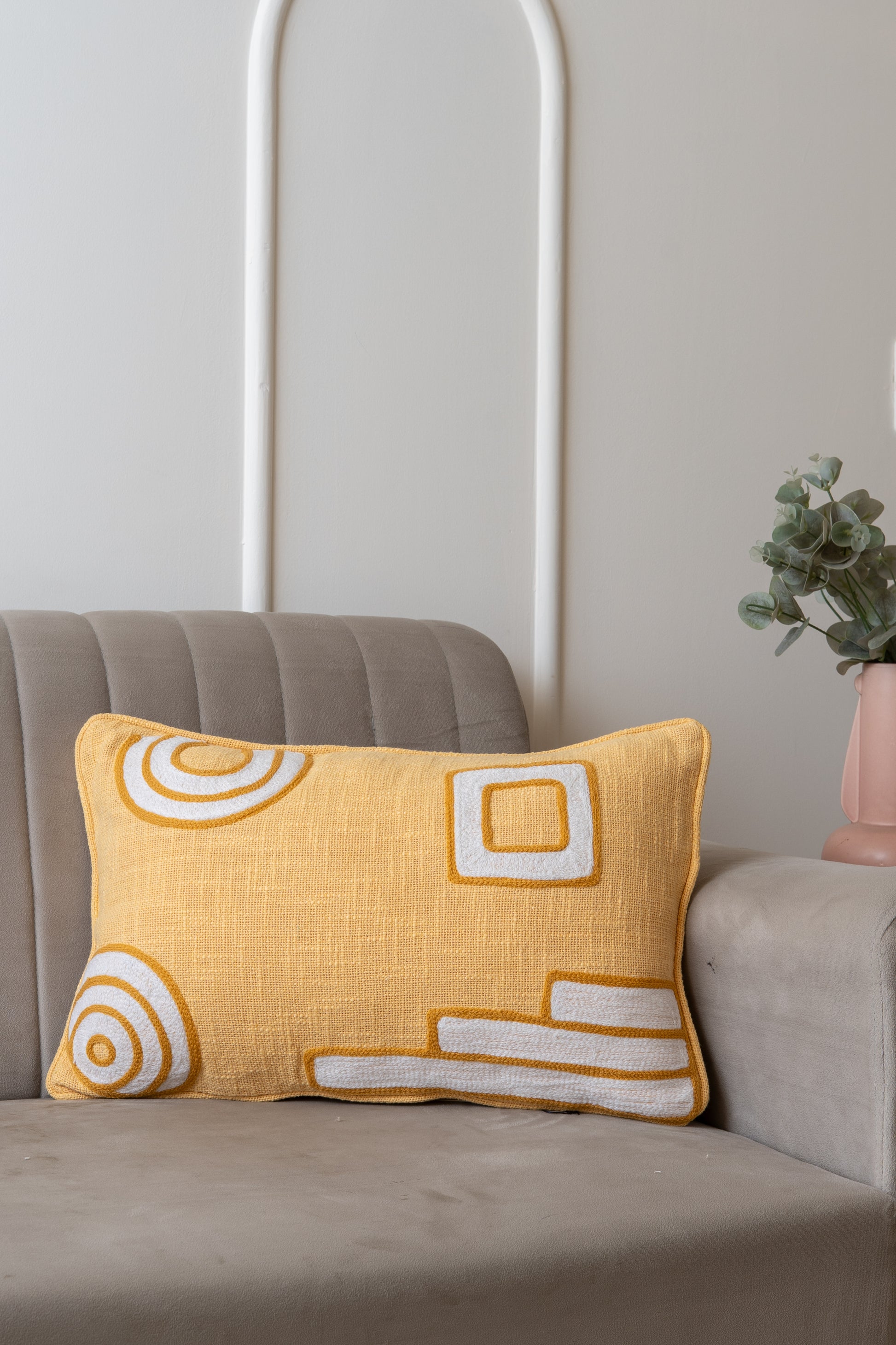 Yellow cover cover with geometric patterns kids